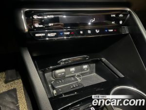 Kia K5 Signature 2021 года из Южной Кореи