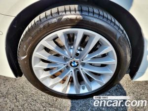 BMW 5-Series 530e Luxury 2021 года из Южной Кореи
