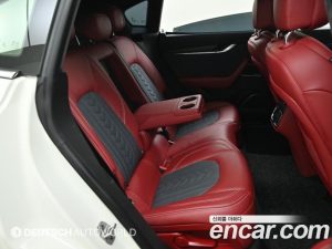 Maserati Levante 3.0 AWD GranLusso 2020 года из Южной Кореи