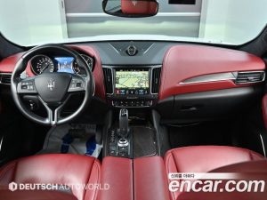 Maserati Levante 3.0 AWD GranLusso 2020 года из Южной Кореи
