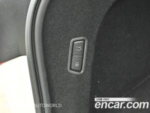 Maserati Levante 3.0 AWD GranLusso 2020 года из Южной Кореи