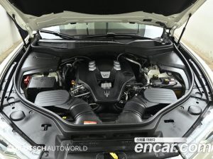 Maserati Levante 3.0 AWD GranLusso 2020 года из Южной Кореи