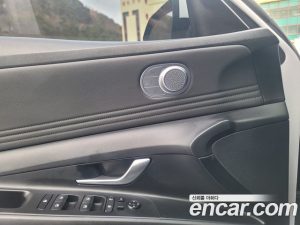 Hyundai AVANTE 1.6 2021 года из Южной Кореи
