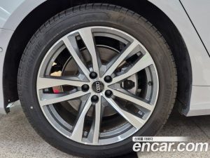 Audi A6 45 TFSI 4WD Premium 2021 года из Южной Кореи