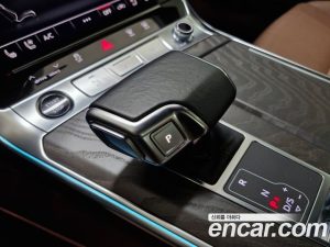 Audi A6 45 TFSI 4WD Premium 2021 года из Южной Кореи