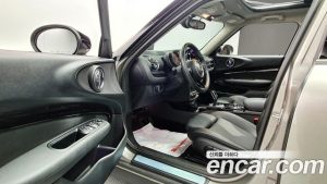 Mini Clubman High 2020 года из Южной Кореи