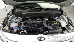 Kia Seltos Дизель 1.6 2WD 2021 года из Южной Кореи