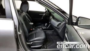 Kia Seltos Дизель 1.6 2WD 2021 года из Южной Кореи