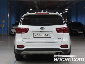 Kia Sorento Дизель 2.0 2WD 2020 года из Южной Кореи