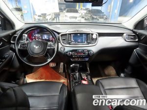 Kia Sorento Дизель 2.0 2WD 2020 года из Южной Кореи