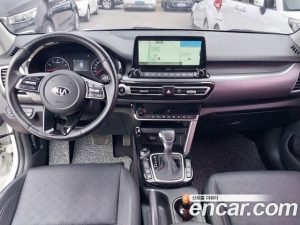 Kia Seltos Бензин 1.6 Turbo 2WD 2020 года из Южной Кореи