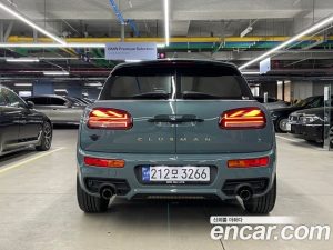 Mini Clubman Untold Edition 2024 года из Южной Кореи