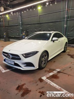 Mercedes-Benz CLS-Class CLS300d AMG Line 2020 года из Южной Кореи