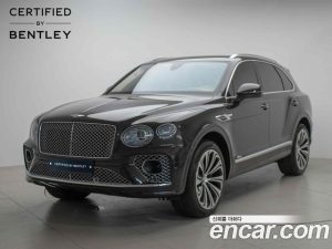 Bentley Bentayga 4.0 V8 Azure 2023 года из Южной Кореи
