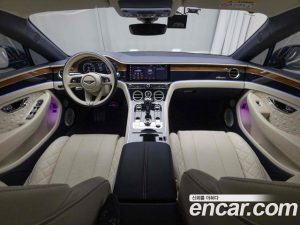 Bentley Continental 4.0 GT Azure 2023 года из Южной Кореи
