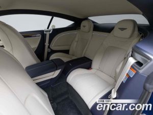 Bentley Continental 4.0 GT Azure 2023 года из Южной Кореи