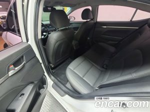 Hyundai AVANTE 1.6 2020 года из Южной Кореи