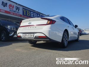 Hyundai Sonata 2.0 2020 года из Южной Кореи