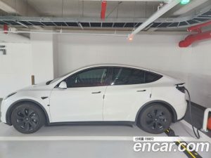 Tesla Model Y LONG RANGE 2021 года из Южной Кореи