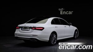 Mercedes-Benz E-Class E350 4MATIC AMG Line 2021 года из Южной Кореи