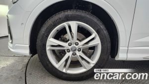 Audi Q3 35 TDI Premium Sportback 2020 года из Южной Кореи