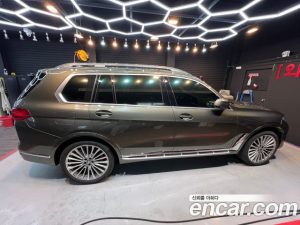 BMW X7 xDrive 40i Design Pure Excellence 7-Seater 2021 года из Южной Кореи
