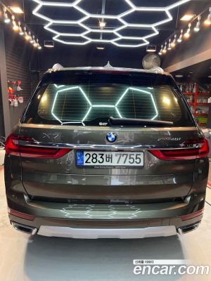 BMW X7 xDrive 40i Design Pure Excellence 7-Seater 2021 года из Южной Кореи