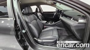 Kia K5 2.0 2021 года из Южной Кореи
