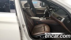 BMW 5-Series 530i M Sport Plus 2020 года из Южной Кореи