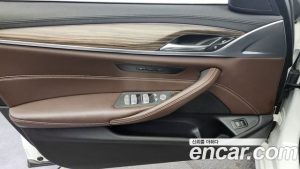 BMW 5-Series 530i M Sport Plus 2020 года из Южной Кореи