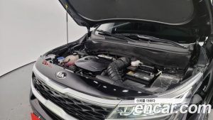 Kia Seltos Бензин 1.6 Turbo 2WD 2021 года из Южной Кореи