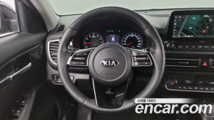 Kia Seltos Бензин 1.6 Turbo 2WD 2021 года из Южной Кореи