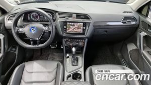 Volkswagen Tiguan 2.0 TDI Prestige 2020 года из Южной Кореи