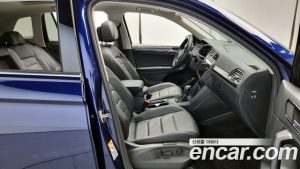Volkswagen Tiguan 2.0 TDI Prestige 2020 года из Южной Кореи