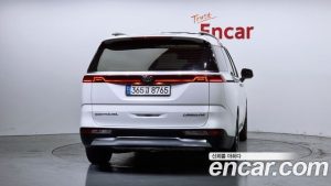 Kia Carnival Бензин 7-Seater Signature 2021 года из Южной Кореи