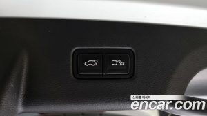 Kia Carnival Бензин 7-Seater Signature 2021 года из Южной Кореи