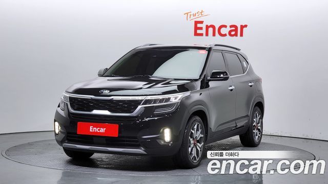 Kia Seltos Дизель 1.6 4WD 2021 года из Кореи