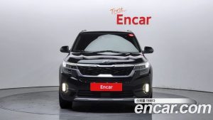 Kia Seltos Дизель 1.6 4WD 2021 года из Южной Кореи