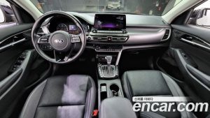 Kia Seltos Дизель 1.6 4WD 2021 года из Южной Кореи