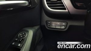 Kia Seltos Дизель 1.6 4WD 2021 года из Южной Кореи