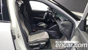 Peugeot 2008 EV GT Line 2021 года из Южной Кореи