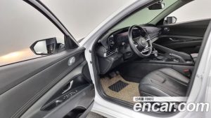 Hyundai AVANTE 1.6 2021 года из Южной Кореи