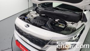 Kia Seltos Дизель 1.6 2WD 2020 года из Южной Кореи