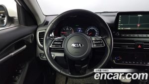 Kia Seltos Дизель 1.6 2WD 2020 года из Южной Кореи