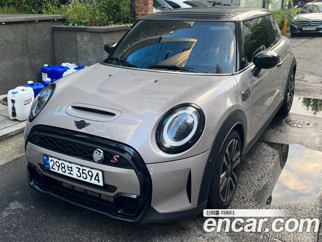 Mini Cooper CLASSIC 2024 года из Кореи