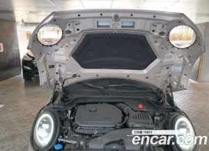 Mini Cooper CLASSIC 2024 года из Южной Кореи