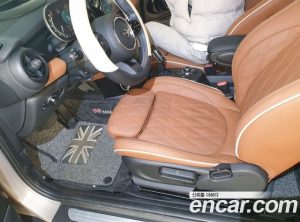 Mini Cooper CLASSIC 2024 года из Южной Кореи