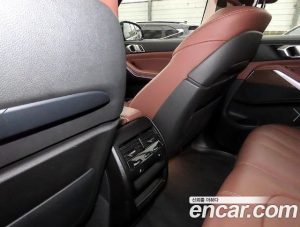 BMW X5 xDrive 30d xLine 2020 года из Южной Кореи