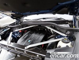 BMW X5 xDrive 30d xLine 2020 года из Южной Кореи