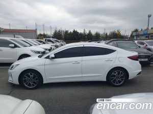 Hyundai AVANTE 1.6 2020 года из Южной Кореи